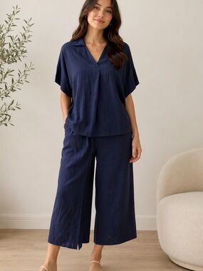 [SET] Mango Relaxed Navy V-Neck Top (S)  & Bottoms (XS)- Women